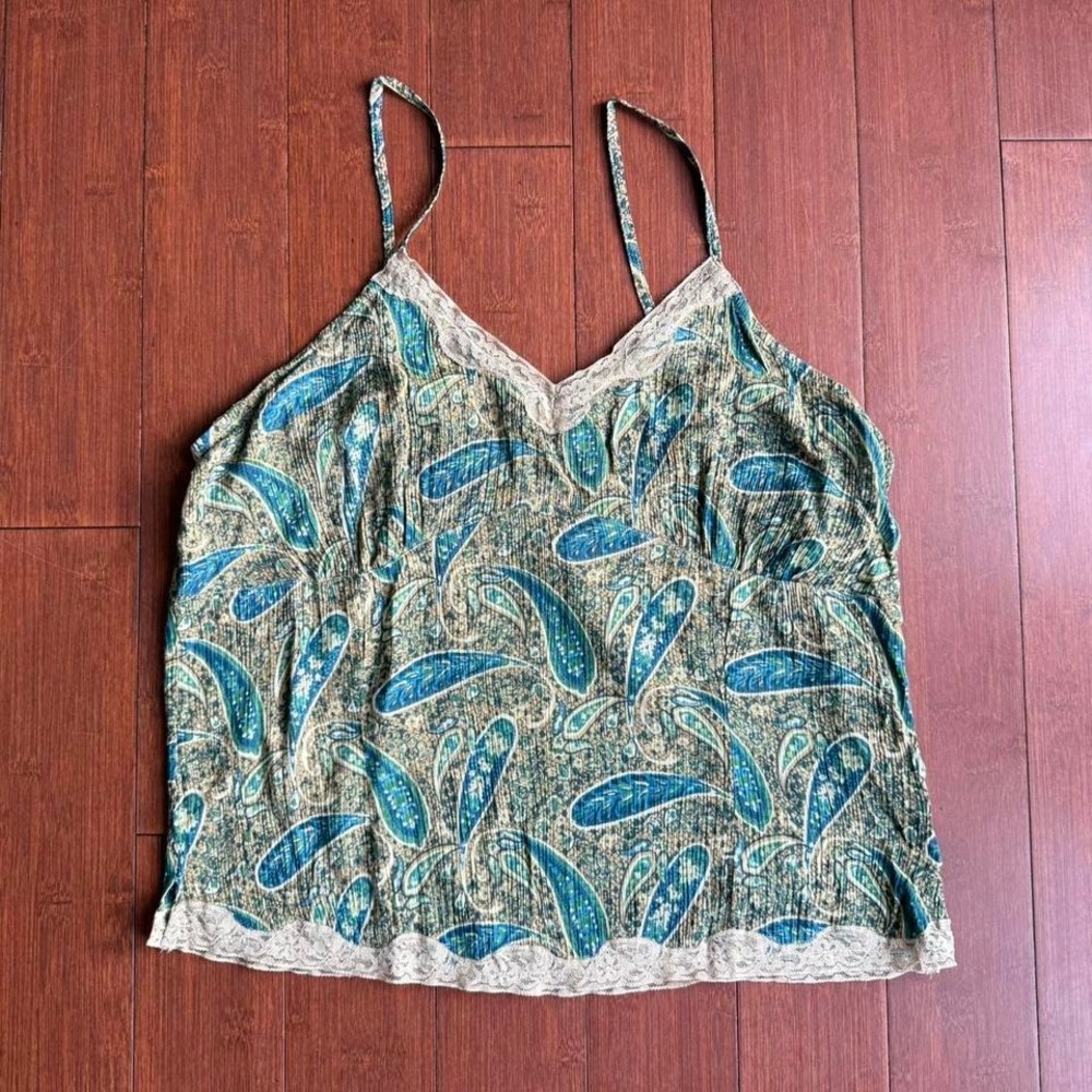 Blue and‎ Cream Paisley Lace Trim Cami Top